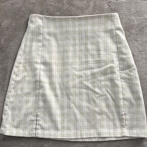 🩷 Brandy Melville Green Plaid Mini Skirt